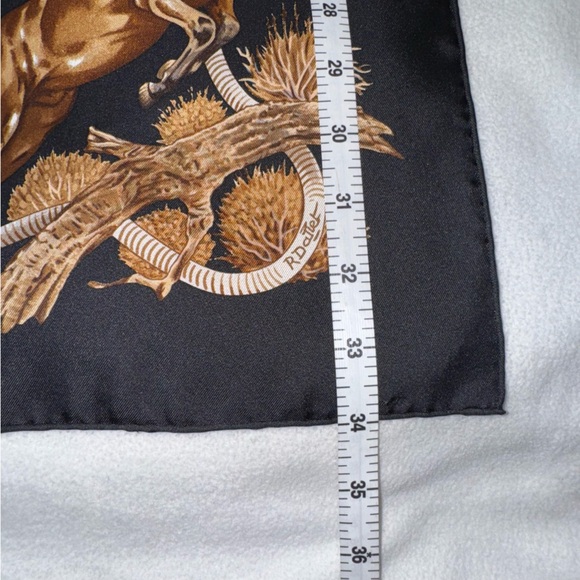 HERMES Le Mustangs Silk Scarf Vintage Equestrian Print STUNNING - Picture 9 of 12